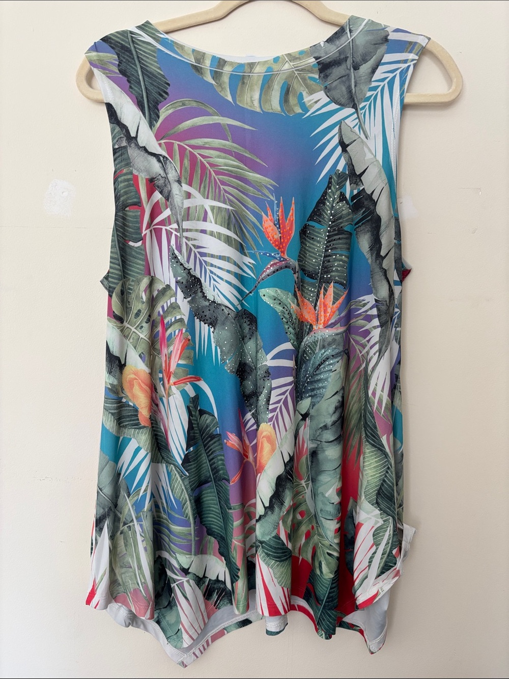 Large Bundle of Women’s EUC or New Tops, Sweaters